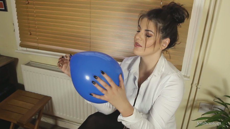 Briony Balloons Play #3