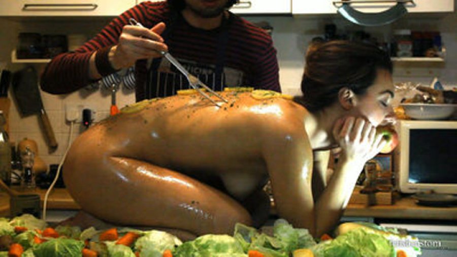 Slave Tanya Prepared As a Dolcett Roast