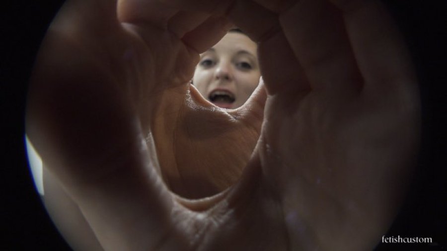 Ivy Rain Giantess Hands Fisheye Smothering