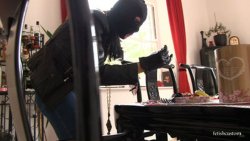 Burglar Lavinia Breaks into the House of the Old Bitch